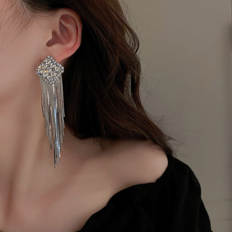 Arzonai 2022 New Luxury Designer Square Crystal Long Earrings For Women Fashion Temperament Metal Chain Tassel Pendientes