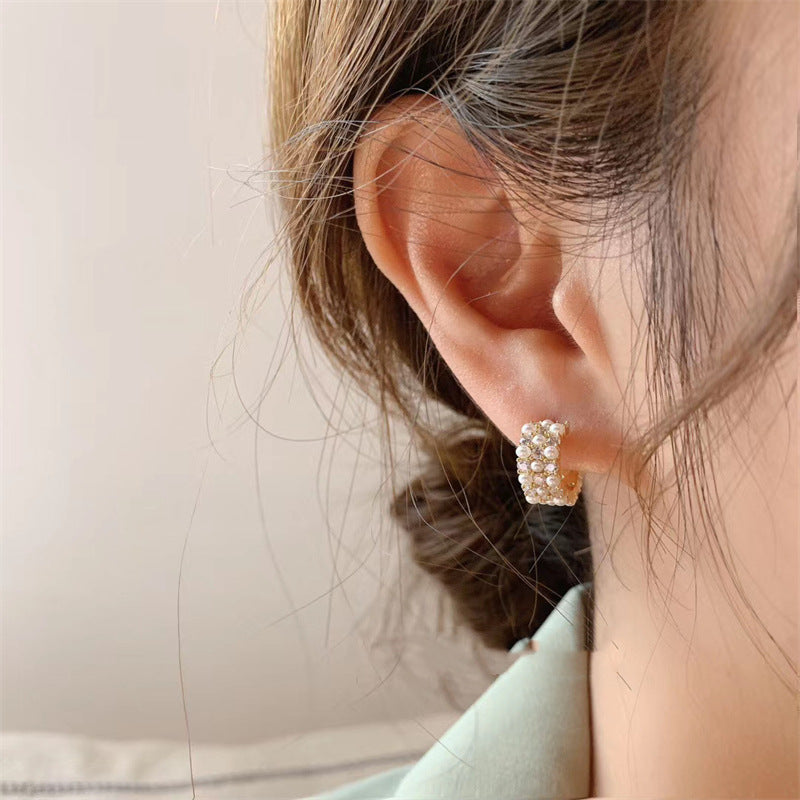 Arzonai South Korea Dongdaemun  new pearl rhinestone net red simple cold wind earrings small girl earrings