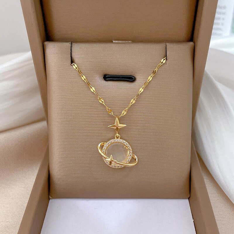 Arzonai High-quality star and moon myth crystal necklace female 2022 new trendy temperament fashion net celebrity short collarbone chain necklace