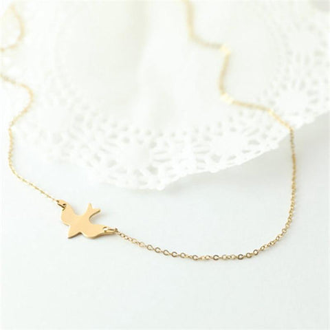 Arzonai Metal Pace Pigeon Bird Clavicle Chain Europe and America Gold Necklace