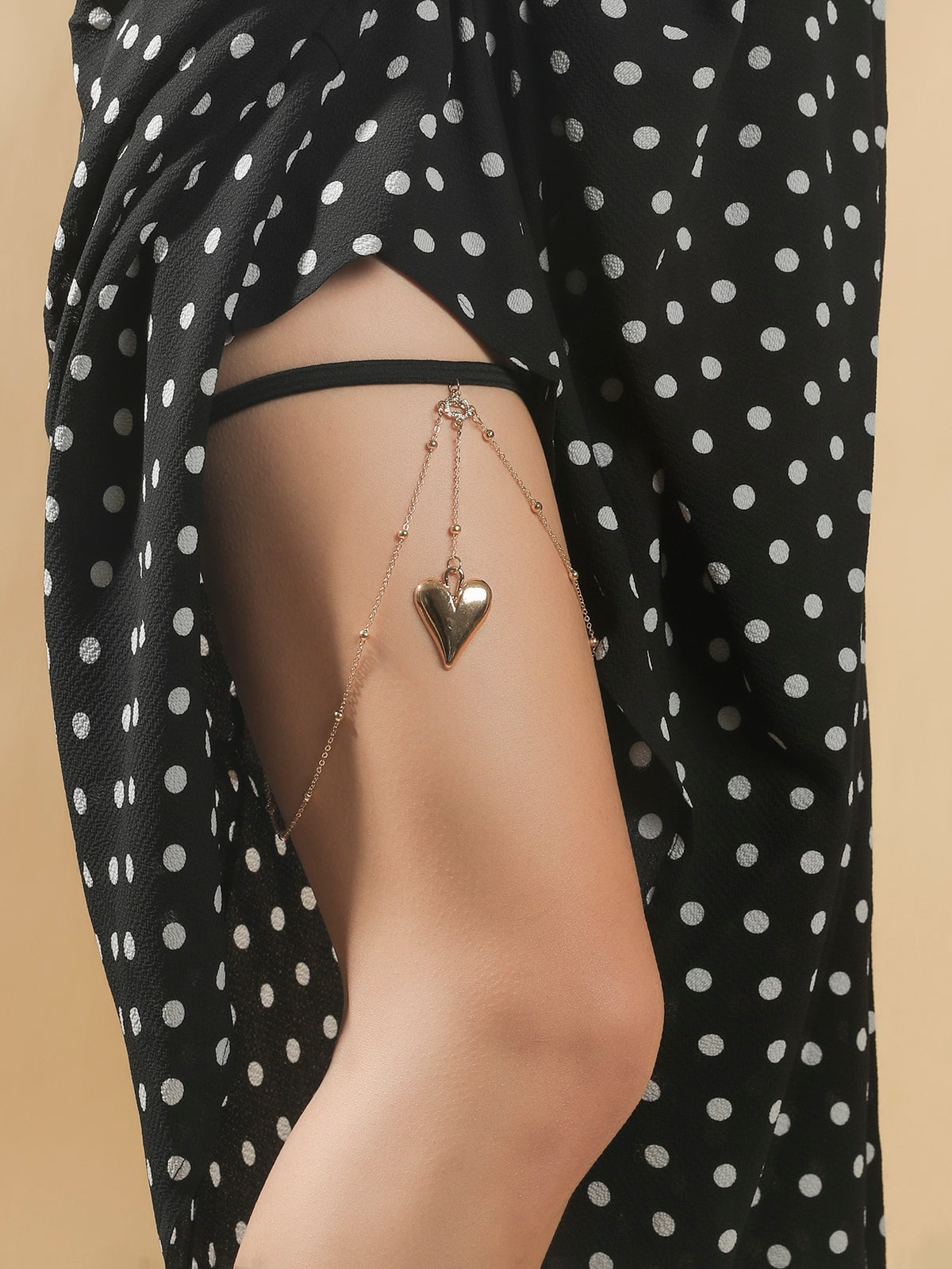 Arzonai Heart Charm Leg Chain | Bikini Body Jewelry for women and Girls