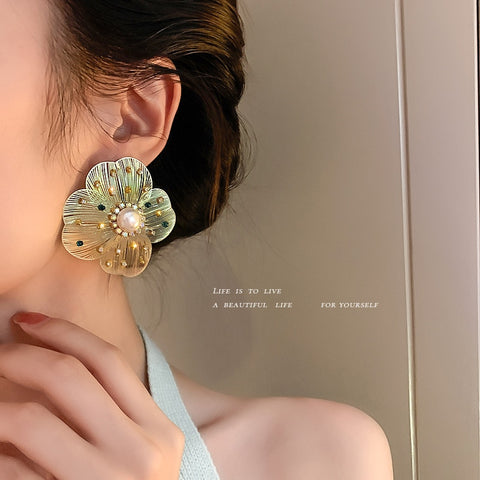 Arzonai  Luxury Fashion Geometric  Golden Crystal Drop Earrings For Women Party Jewelry