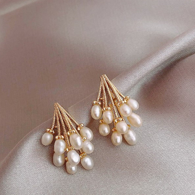Arzonai South Korea's new temperament earrings silver needle earrings female fashion elegant earrings net celebrity ins pearl earrings female