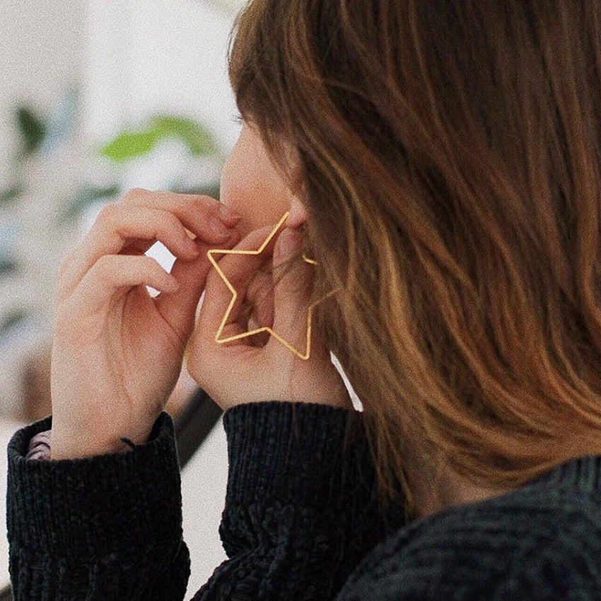 Arzona hot selling ear jewelry wholesale fashion geometric five-pointed star stud earrings minimalist earrings for women and Girls