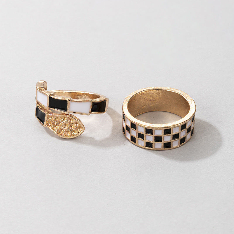 ARZONAI simple fashion popular ring black and white checkerboard snake shape fresh dripping ins wind 2-piece ladies ring