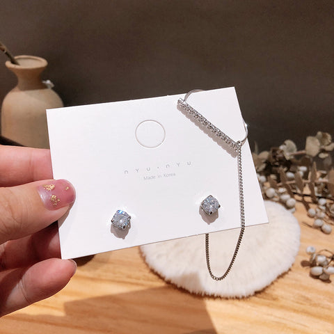 Arzonai South Korea's Dongdaemun personality temperament ear hanging  needle silver earrings diamond lady creative asymmetric chain