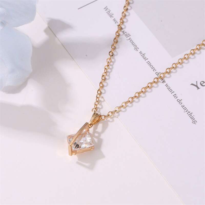 Arzonai Women Square Pendant Necklaces Large Fake Zircon Necklace Geometric Gold Necklace Sexy Clavicle Jewelry Chain Accessories