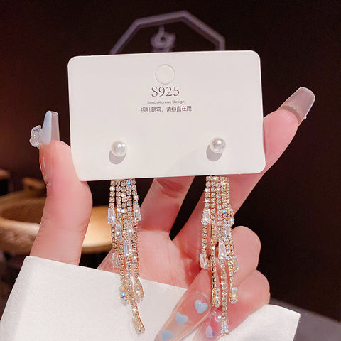 Arzonai 925 silver needle super flash zircon tassel earrings female niche design temperament personality exaggerated Korean pearl earrings