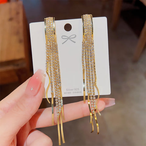 Arzonai Korean version of diamond-studded fairy earrings fashion high-end wholesale net celebrity temperament super fairy tassel face thin earrings exaggerated