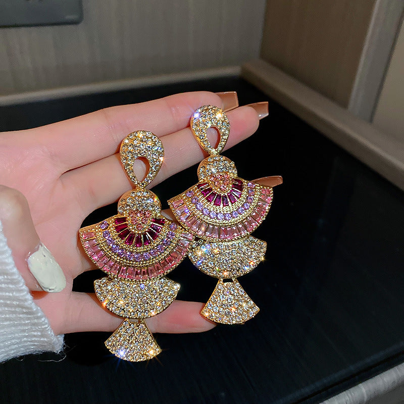 Arzonai Gold Plated Wedding Moroccan Dubai Jewelry Pink Crystal Zircon Dangle Drop Earrings. Kundan jewelry, African jewelry, Bridal jewelry,Jhumka