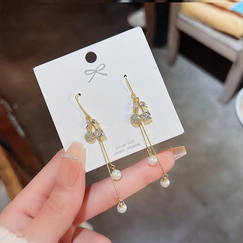 Arzonai 925 silver needle Korean design sense diamond-studded cherry tassel earrings all-match Mori earrings high-end pearl earrings