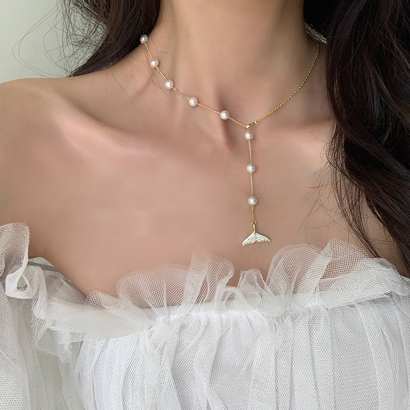 Arzonai Mermaid tail collarbone necklace female light luxury niche design pearl 2022 new high-end sense necklace sweater chain