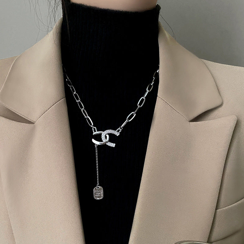 Arzonai 2022 new exquisite cross double C letter collarbone chain women's light luxury niche design fashion trend necklace