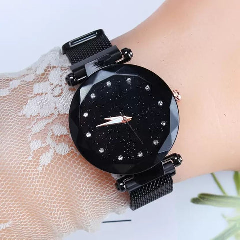 Arzonai Attractive Magnetic Strap Fashion Watch For Women And Girl