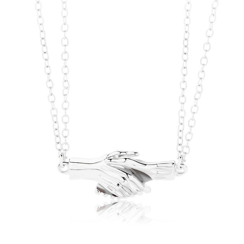 Arzonai Set of 2-Magnetic Shaking Hands Couple Necklace