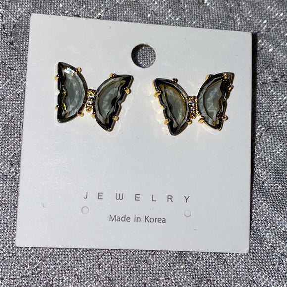 Arzonai Shiny Color Glass Butterfly Stud Earrings Clear Crystal Butterfly Earrings For Girls Gift for Girls and Women