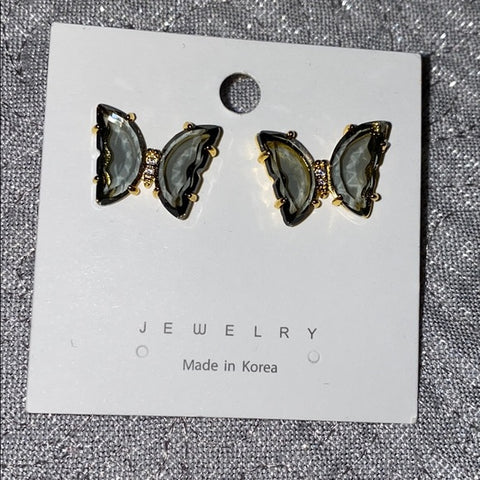 Arzonai Shiny Color Glass Butterfly Stud Earrings Clear Crystal Butterfly Earrings For Girls Gift for Girls and Women