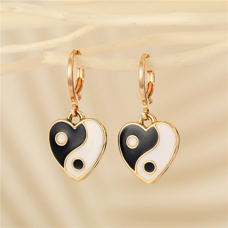 Arzonai Y2K Heart Shape a love heart ear ring, Yin and Yang gossip earrings
