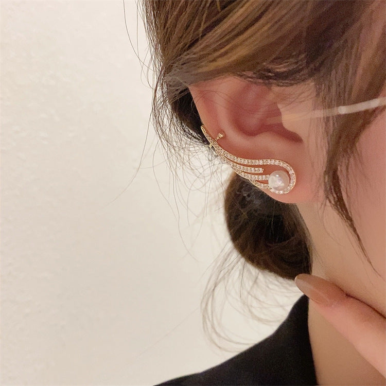 Arzonai Explosive diamond-encrusted angel wings pearl earrings ear clips women's earless ear bone clip high-end light luxury ins earrings