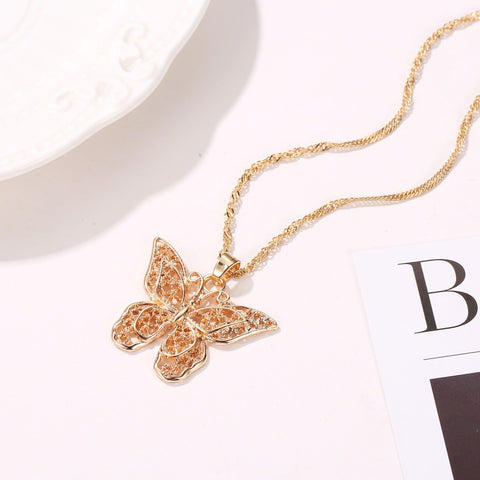 Arzonai 2021 new hollow double-layer metal butterfly pendant European style pendant butterfly necklace female sweater chain factory wholesale