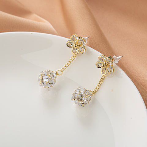 Arzonai South Korea's new silver needle, a two-wear zircon metal flower earrings, high-end, simple, lady-like temperament earrings