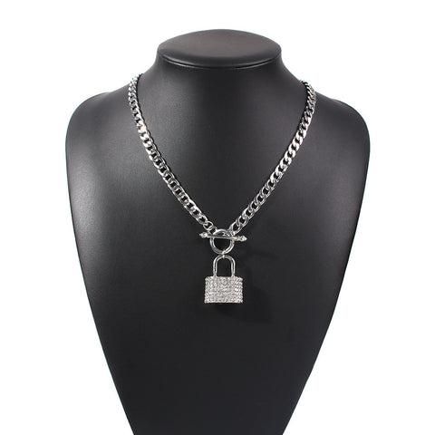 Arzonai Personalized jewelry fashion punk style necklace creative metal lock with Diamond Pendant Necklace