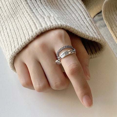 Arzonai KoreanGood Luck  smiley index finger ring ins hip-hop retro bungee ring female design sense chain ring student ring